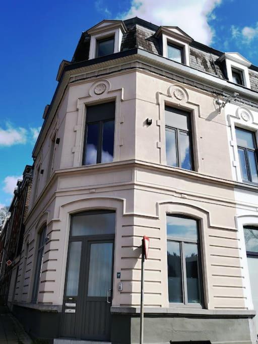 Au Pied Du Mur Huy Exterior photo